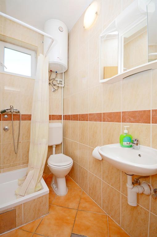 Apartments Josko Gradac  Extérieur photo